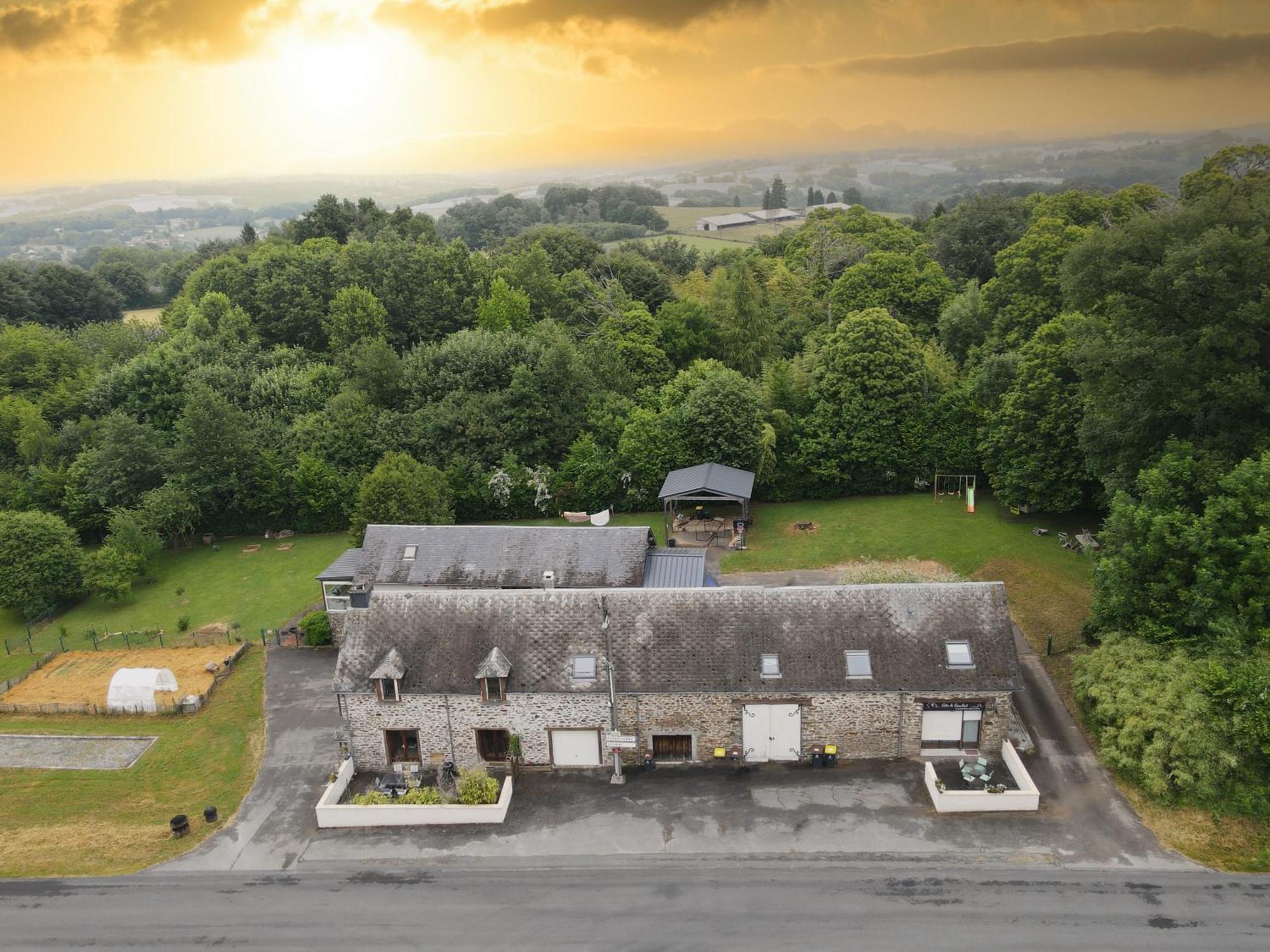 Les Gites Du Gauliat Espartignac Exterior photo